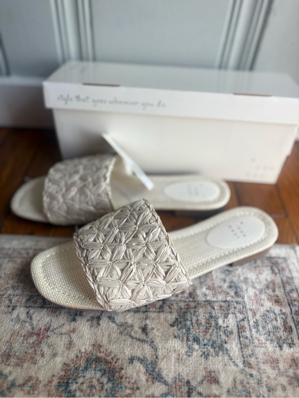 Women’s 9 Woven Slide Sandals in Ivory Summer Slip-Ons New!